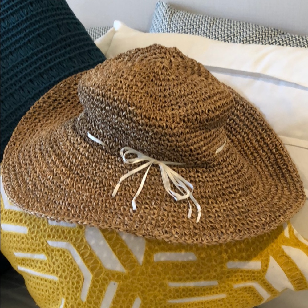 BCBG straw hat